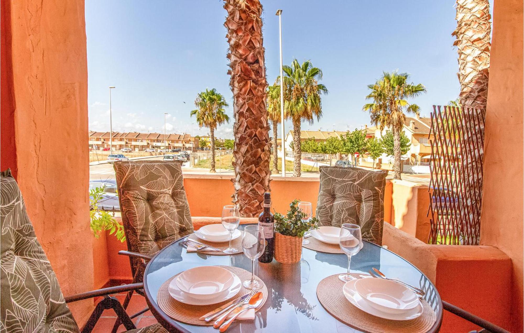 Amazing Apartment In Los Alcazares With Kitchen Εξωτερικό φωτογραφία