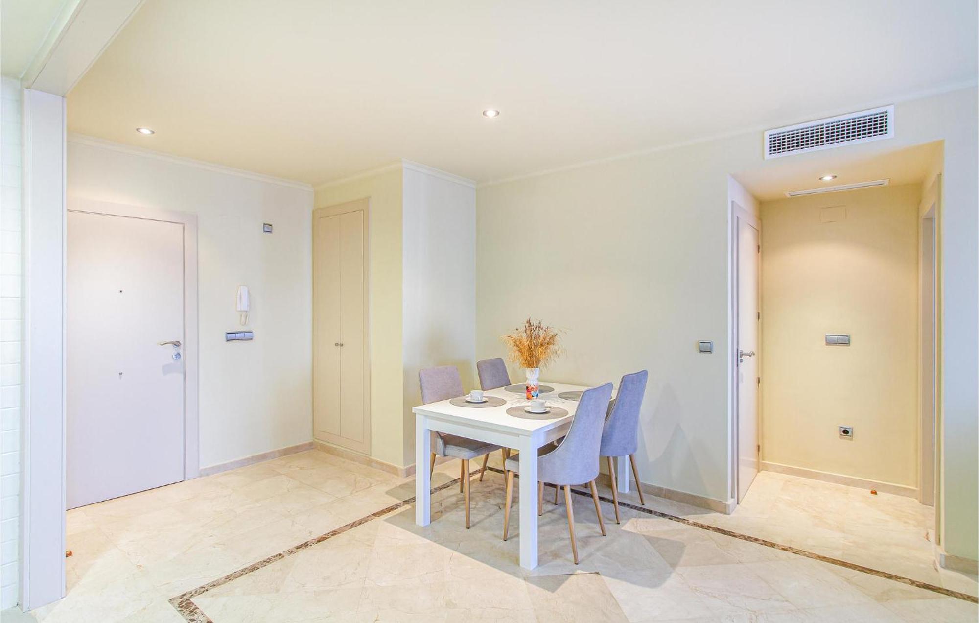 Amazing Apartment In Los Alcazares With Kitchen Εξωτερικό φωτογραφία